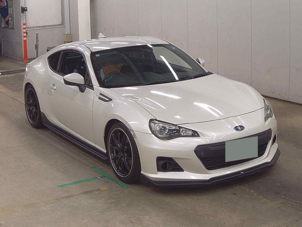 Subaru BRZ 2013 z aukcji japońskiej