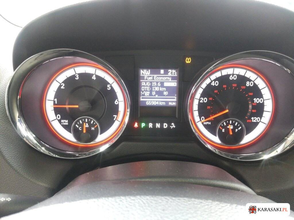 Dodge Grand Caravan 2015 z aukcji japońskiej