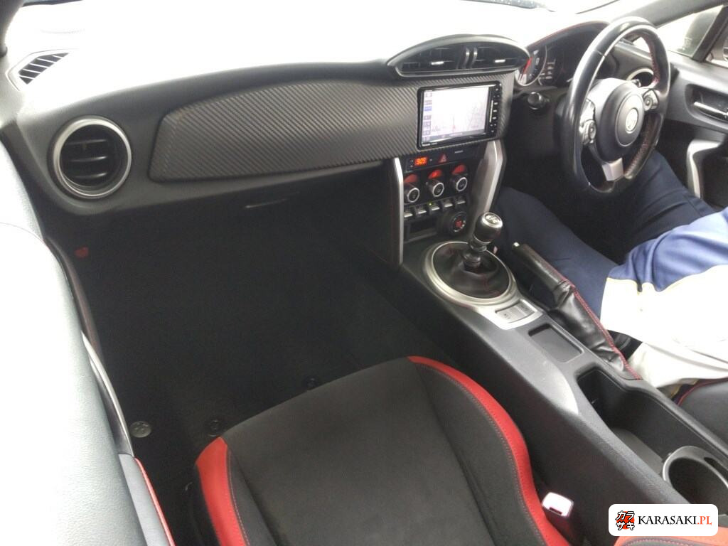 Toyota 86 2018 z aukcji japońskiej