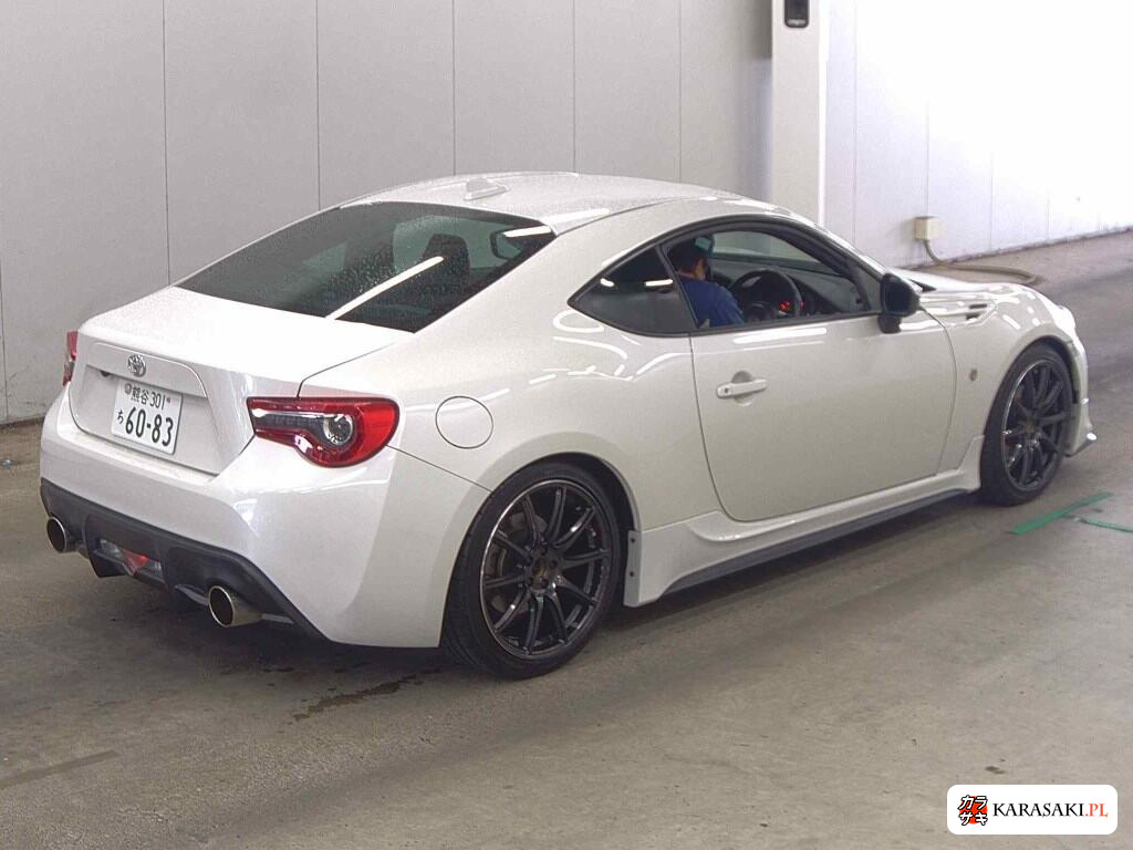 Toyota 86 2018 z aukcji japońskiej