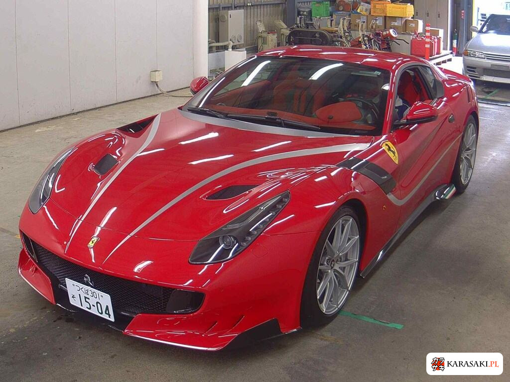 Ferrari F12TDF 2017 z aukcji japońskiej