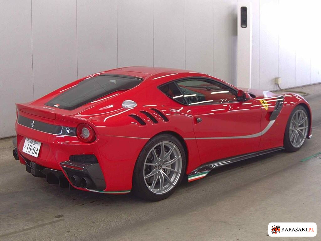 Ferrari F12TDF 2017 z aukcji japońskiej