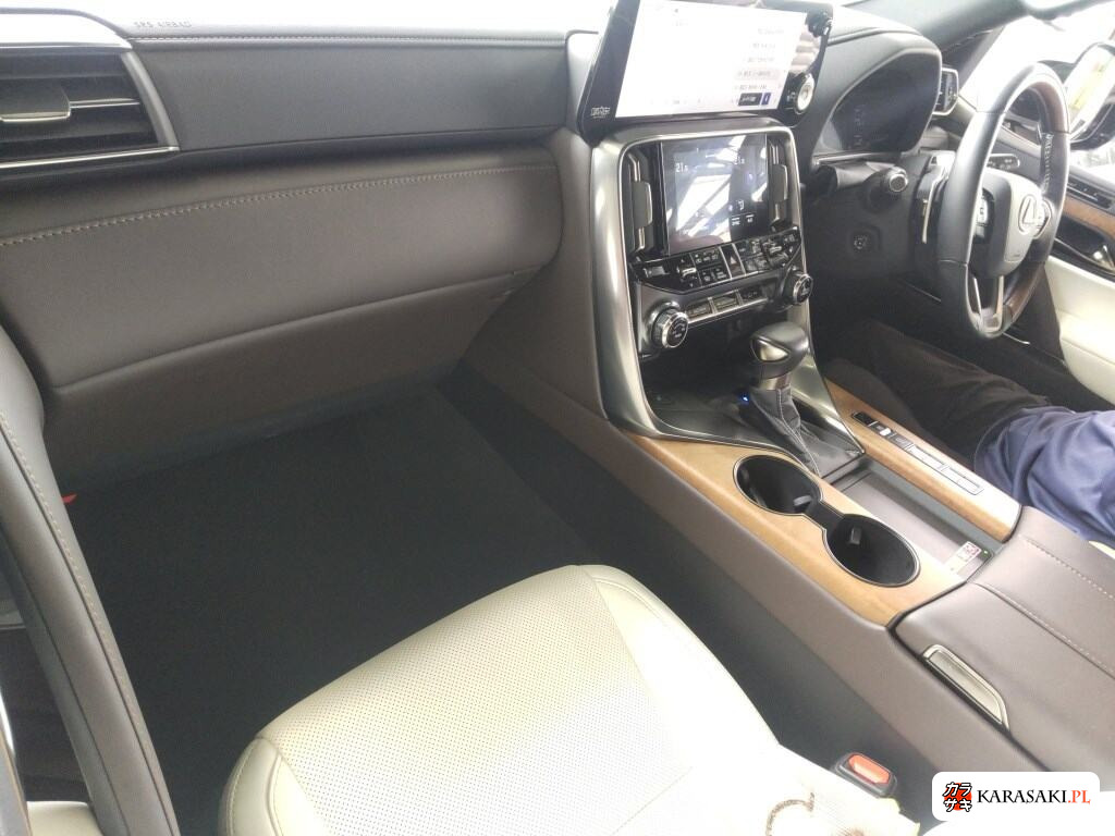 Lexus LX 2025 z aukcji japońskiej