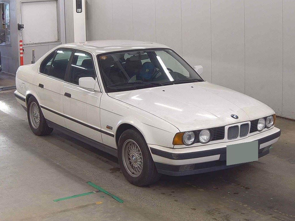 BMW 5 Series 1990 z aukcji japońskiej