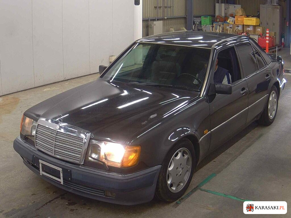 Mercedes-Benz Medium Class 1992 z aukcji japońskiej