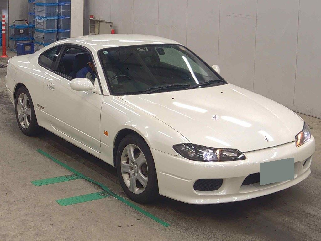Nissan Silvia 2001 z aukcji japońskiej