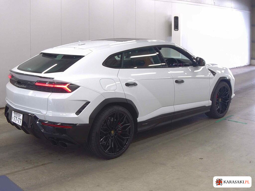 Lamborghini Urus 2026 z aukcji japońskiej