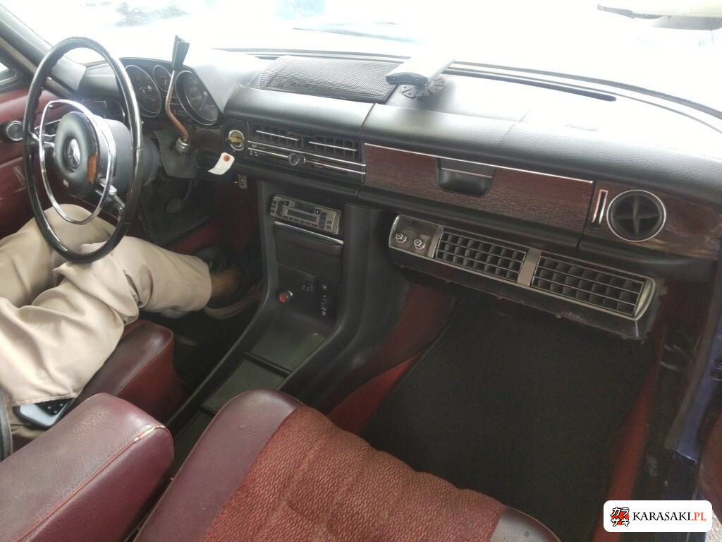 Mercedes-Benz 250 z aukcji japońskiej