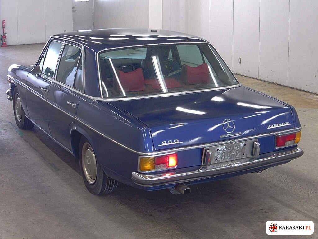Mercedes-Benz 250 z aukcji japońskiej