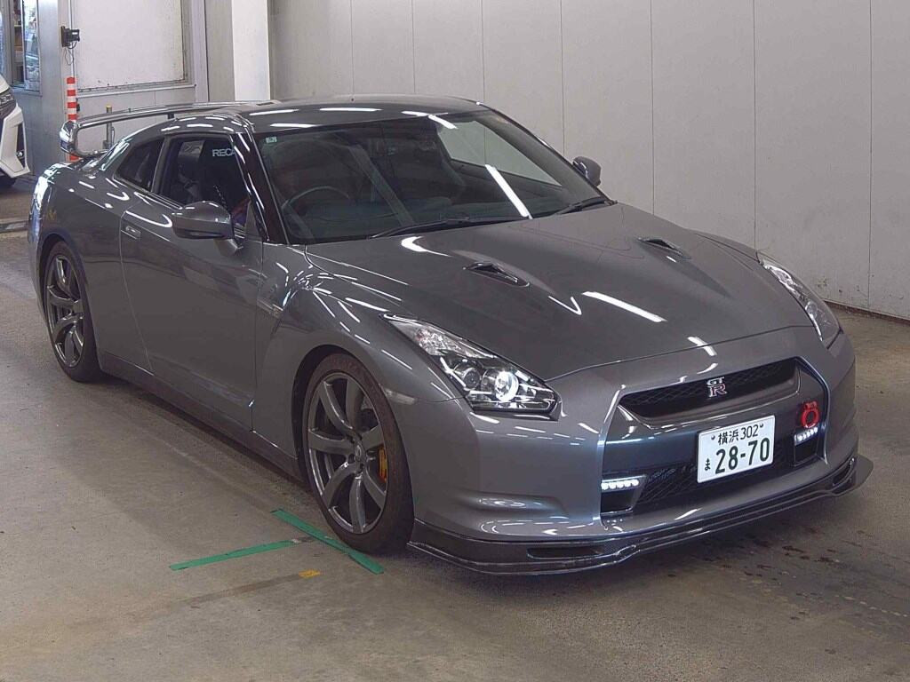 Nissan GT-R 2008 z aukcji japońskiej