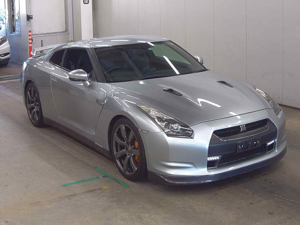 Nissan GT-R 2008 z aukcji japońskiej