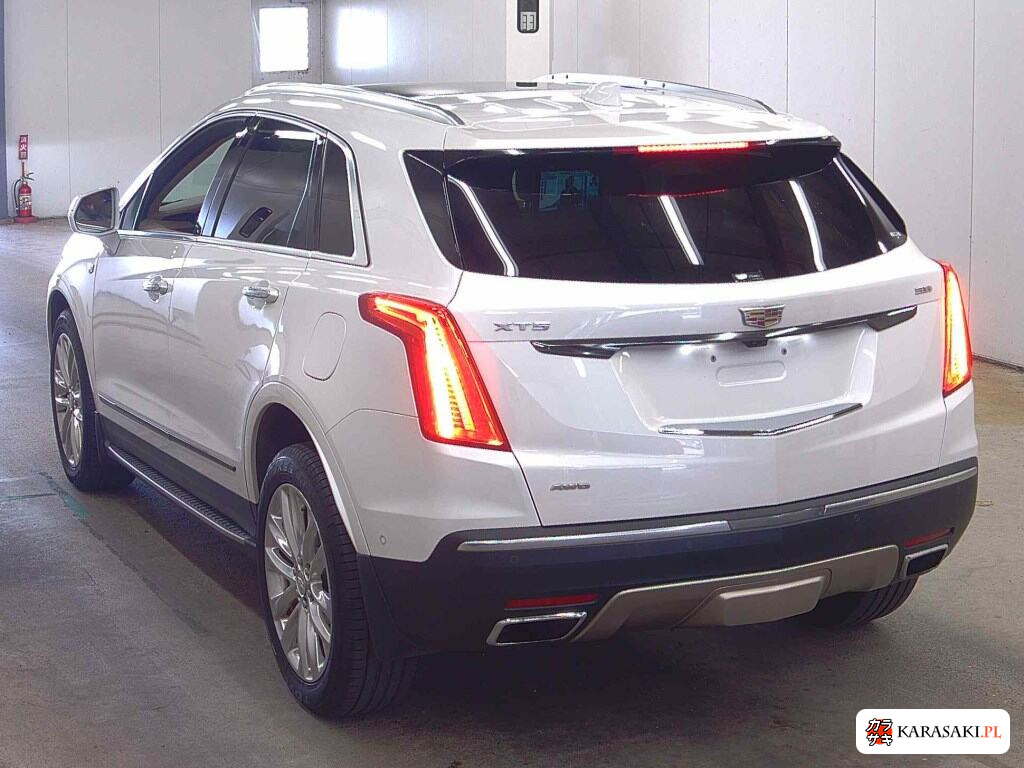 Cadillac XT5 Crossover 2017 z aukcji japońskiej