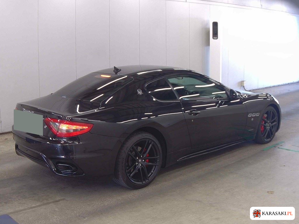 Maserati Granturismo 2018 z aukcji japońskiej