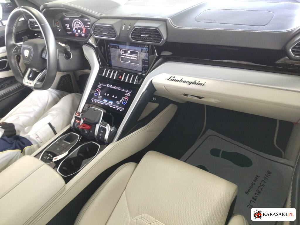 Lamborghini Urus 2020 z aukcji japońskiej