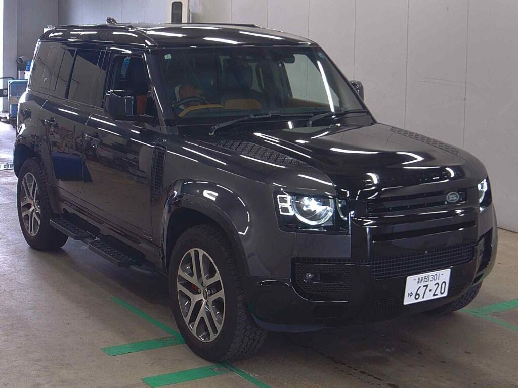Land Rover Defender 2024 z aukcji japońskiej