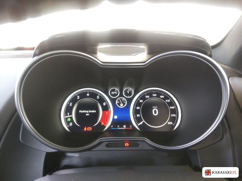 Ford E-150 2006 z aukcji japońskiej
