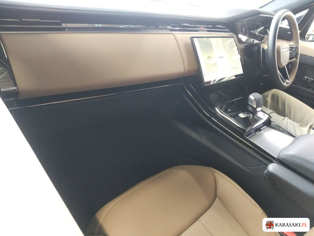 Land Rover Range Rover Sport 2024 z aukcji japońskiej