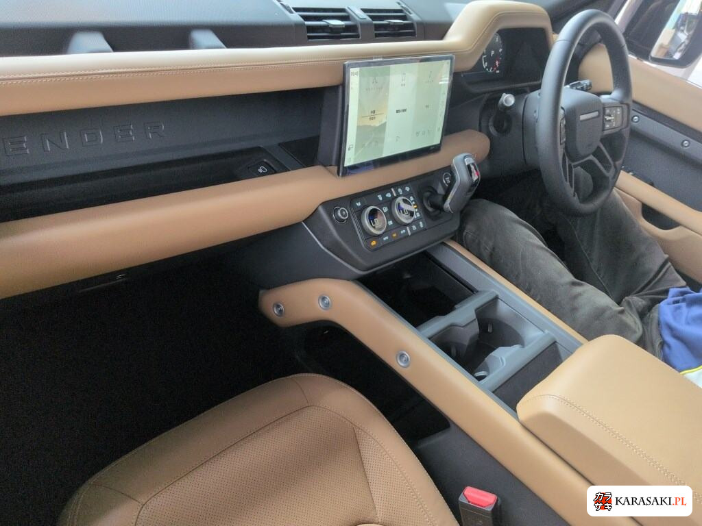 2025 Land Rover Defender 5D 4WD 5