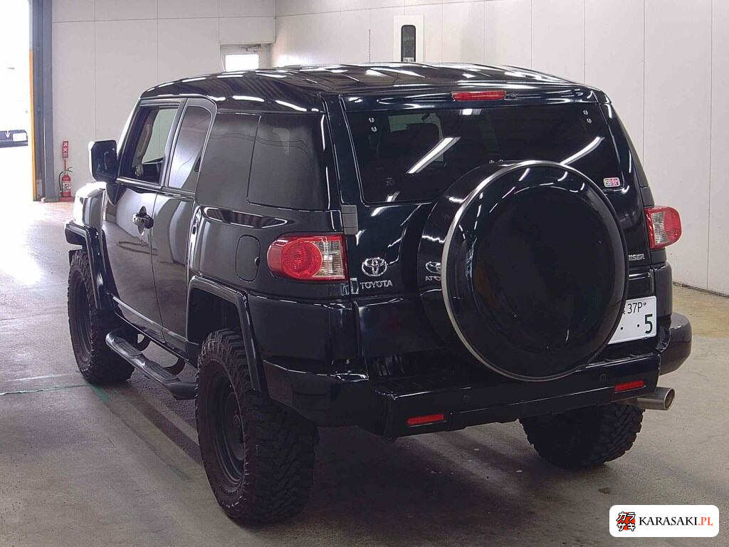 America Toyota FJ Cruiser 2008 z aukcji japońskiej