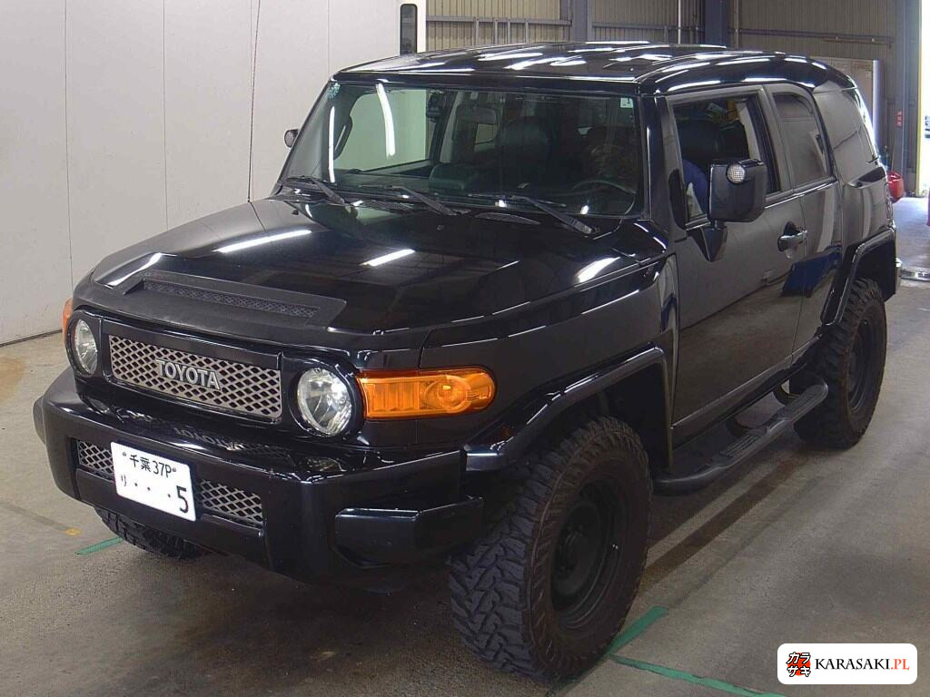 America Toyota FJ Cruiser 2008 z aukcji japońskiej