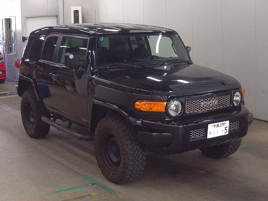 America Toyota FJ Cruiser 2008 z aukcji japońskiej