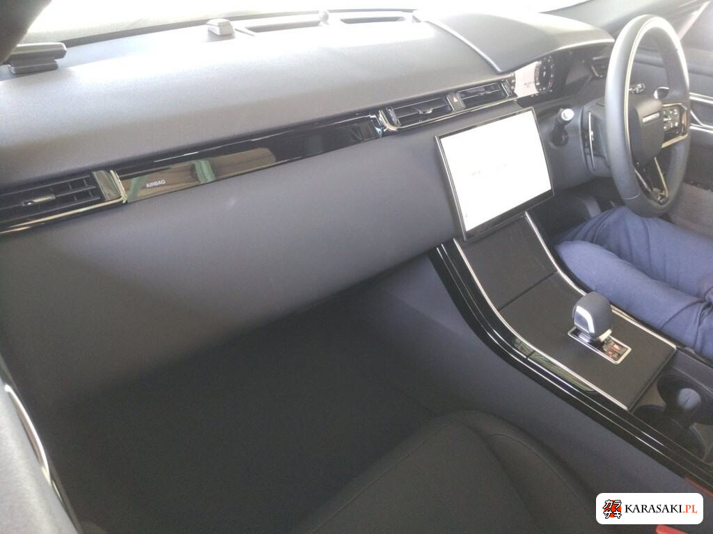 Land Rover Range Rover Velar 2025 z aukcji japońskiej