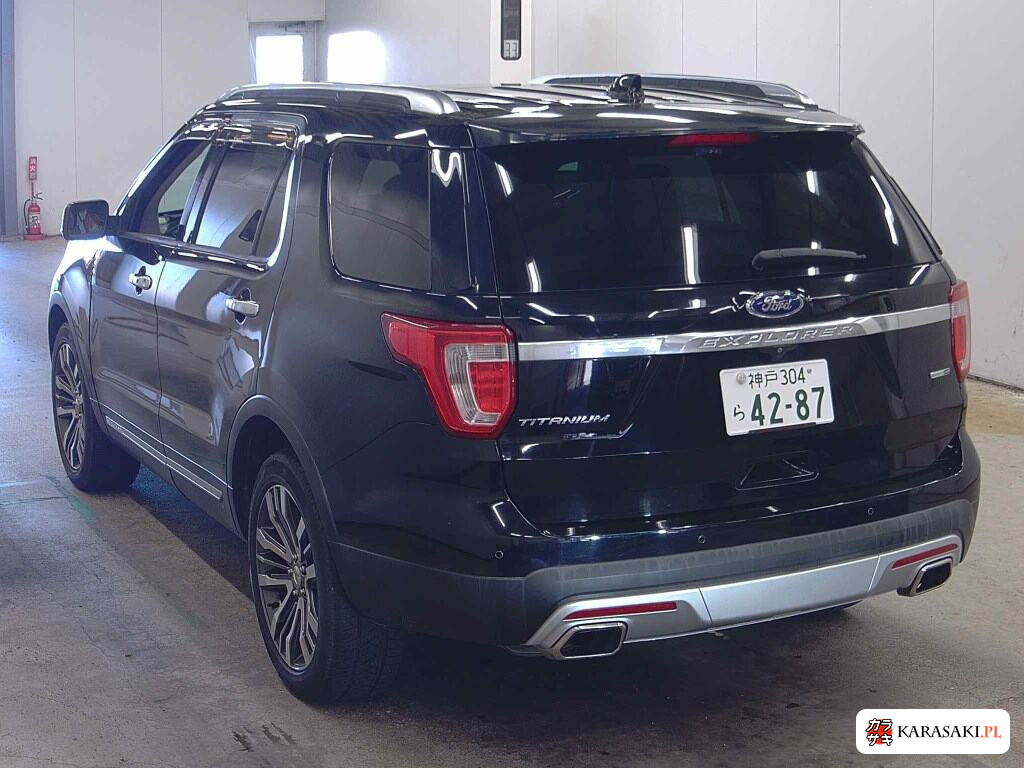 2016 Ford Explorer 5D 4WD Titanium 2