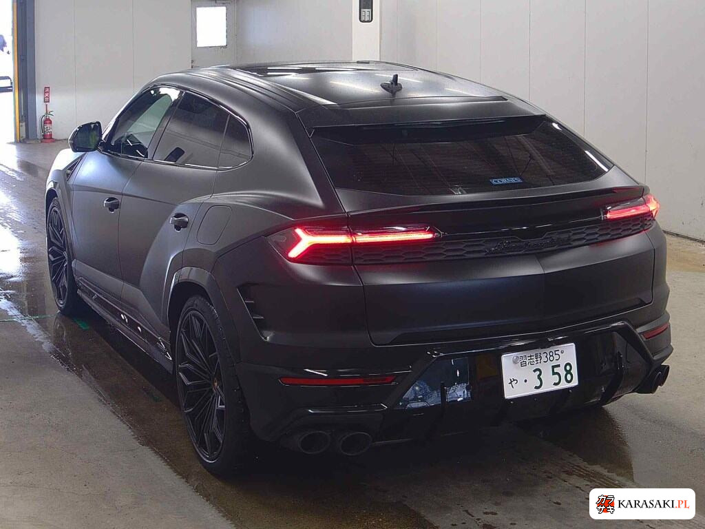 Lamborghini Urus 2026 z aukcji japońskiej