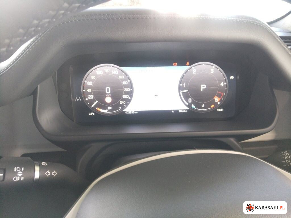 2025 Land Rover Defender 5D 4WD 6