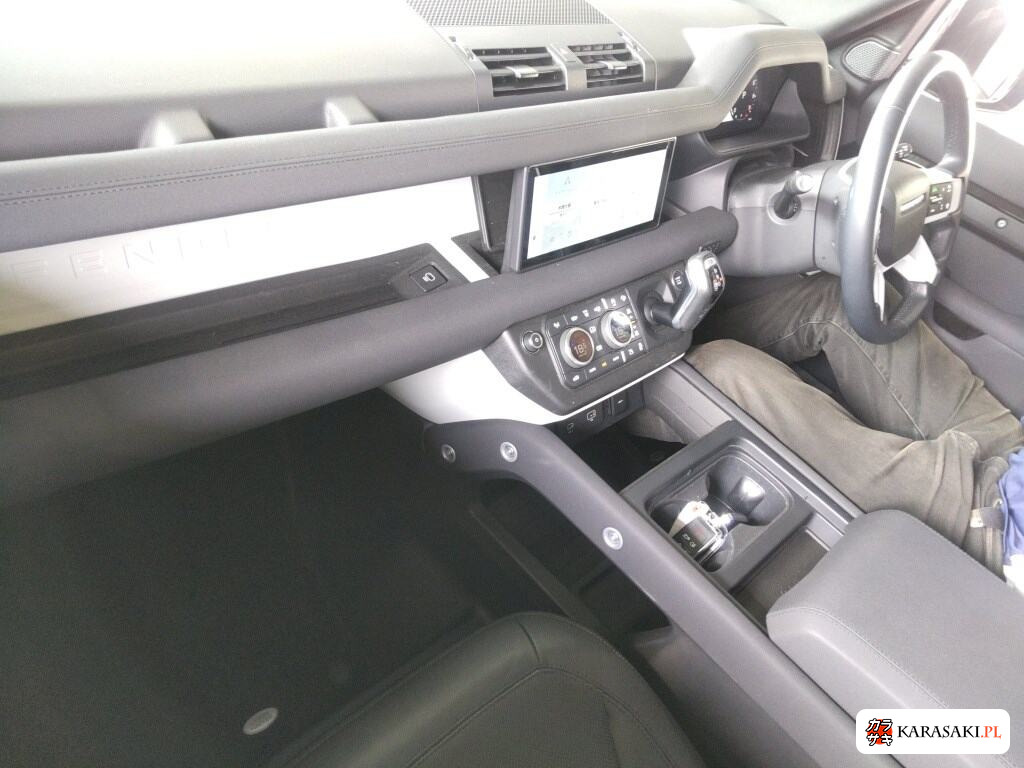 2024 Land Rover Defender 5D 4WD 5