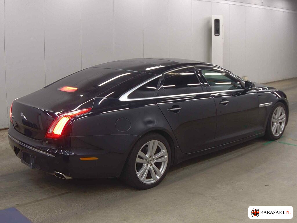 Jaguar XJ 2011 z aukcji japońskiej