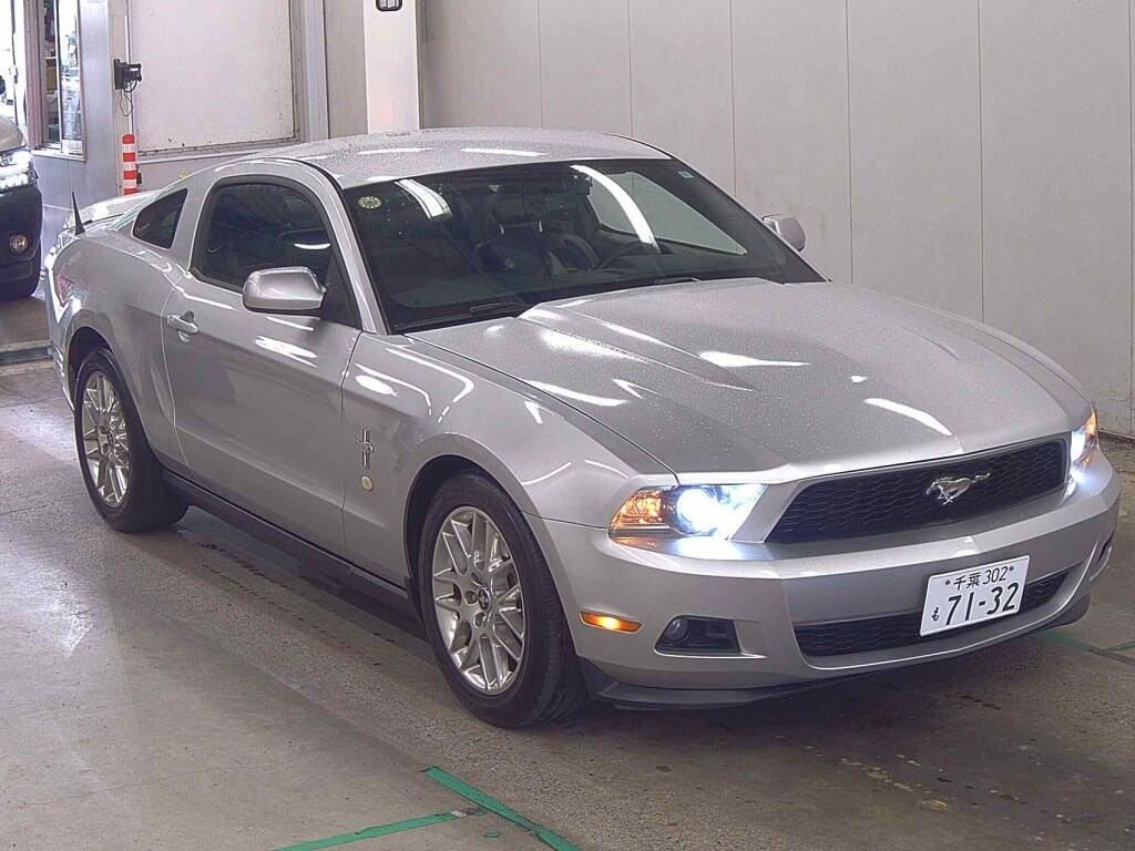 Ford Mustang 2012 z aukcji japońskiej