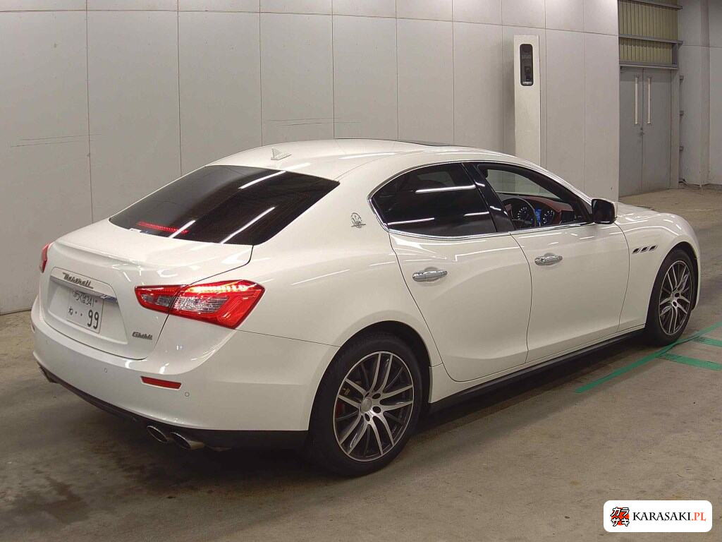 Maserati Ghibli 2017 z aukcji japońskiej