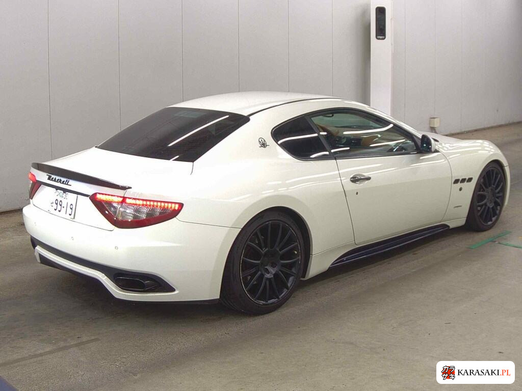 Maserati Granturismo 2008 z aukcji japońskiej