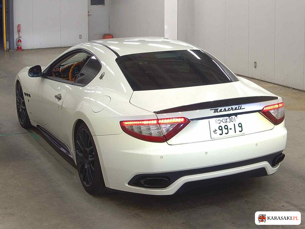 Maserati Granturismo 2008 z aukcji japońskiej