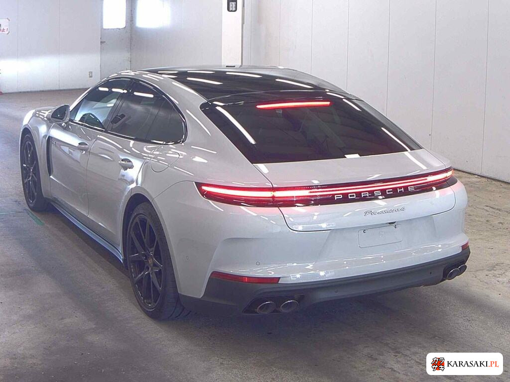 Porsche Panamera 2025 z aukcji japońskiej