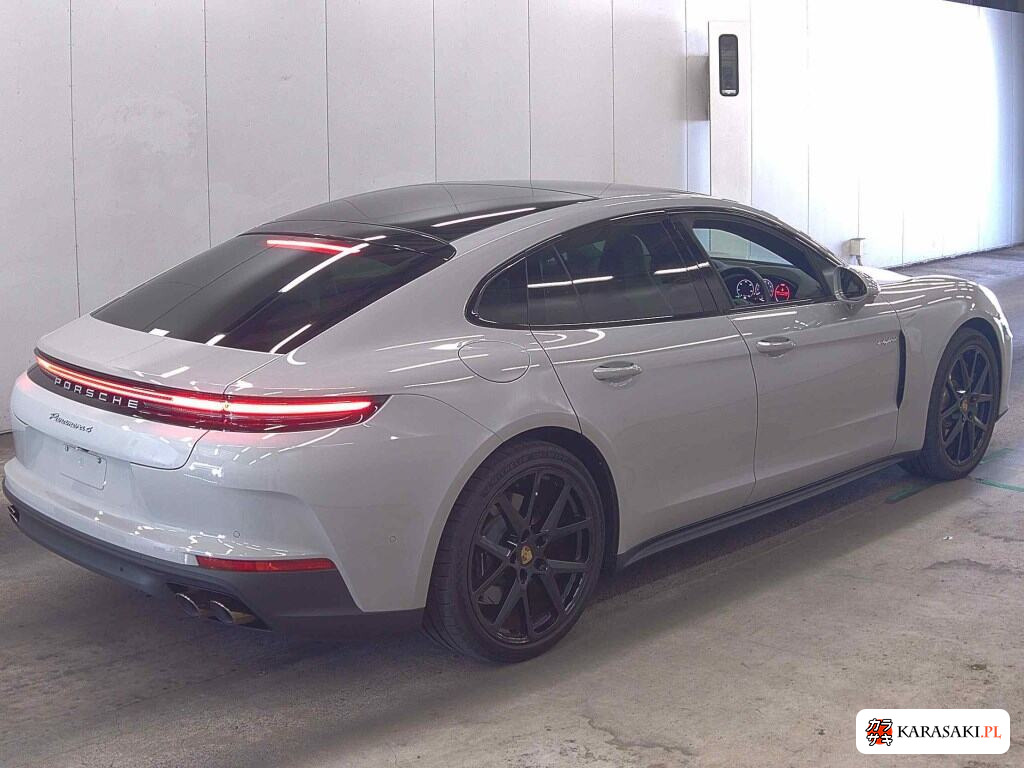 Porsche Panamera 2025 z aukcji japońskiej