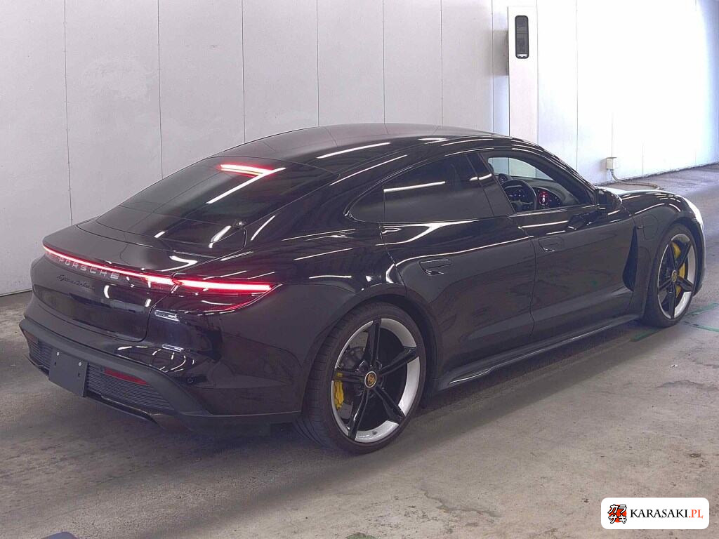 Porsche Taycan 2021 z aukcji japońskiej