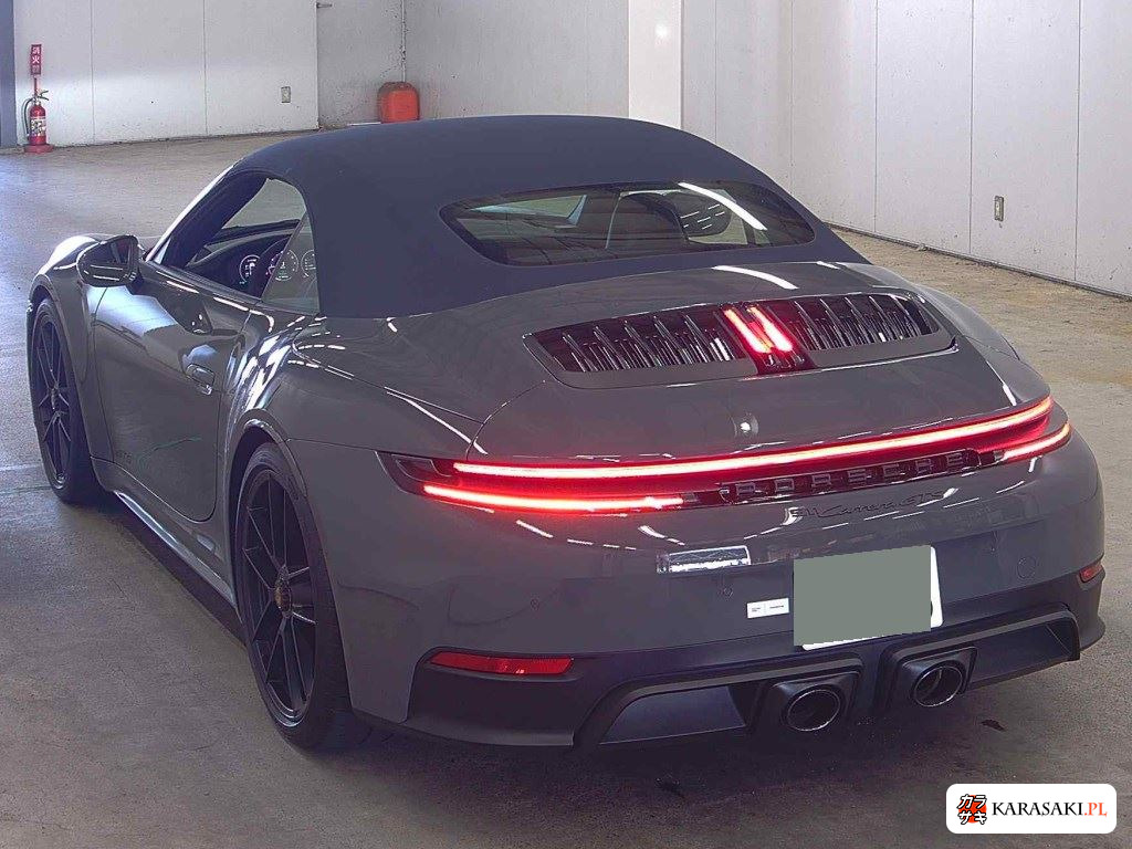 Porsche 911 2025 z aukcji japońskiej