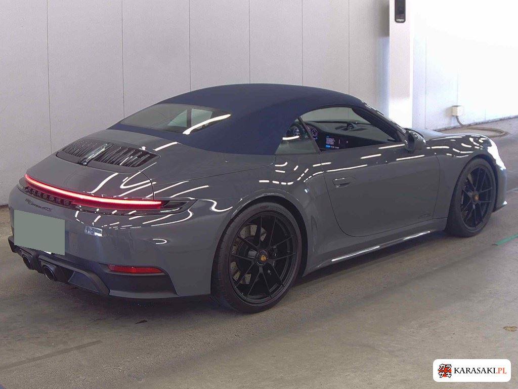 Porsche 911 2025 z aukcji japońskiej