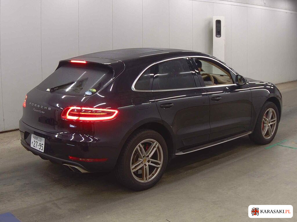 2016 Porsche Macan 4WD Turbo 4