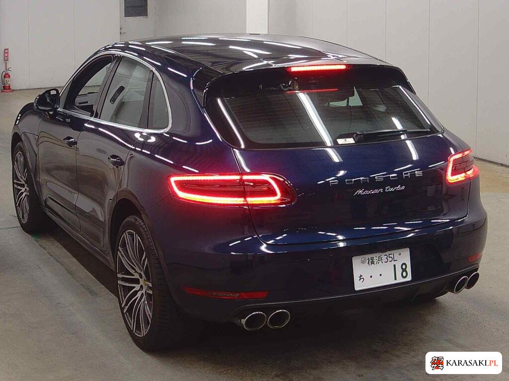 2017 Porsche Macan 4WD Turbo Performance 2