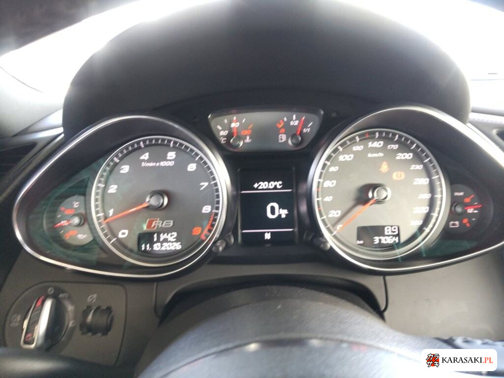 Audi R8 2015 z aukcji japońskiej