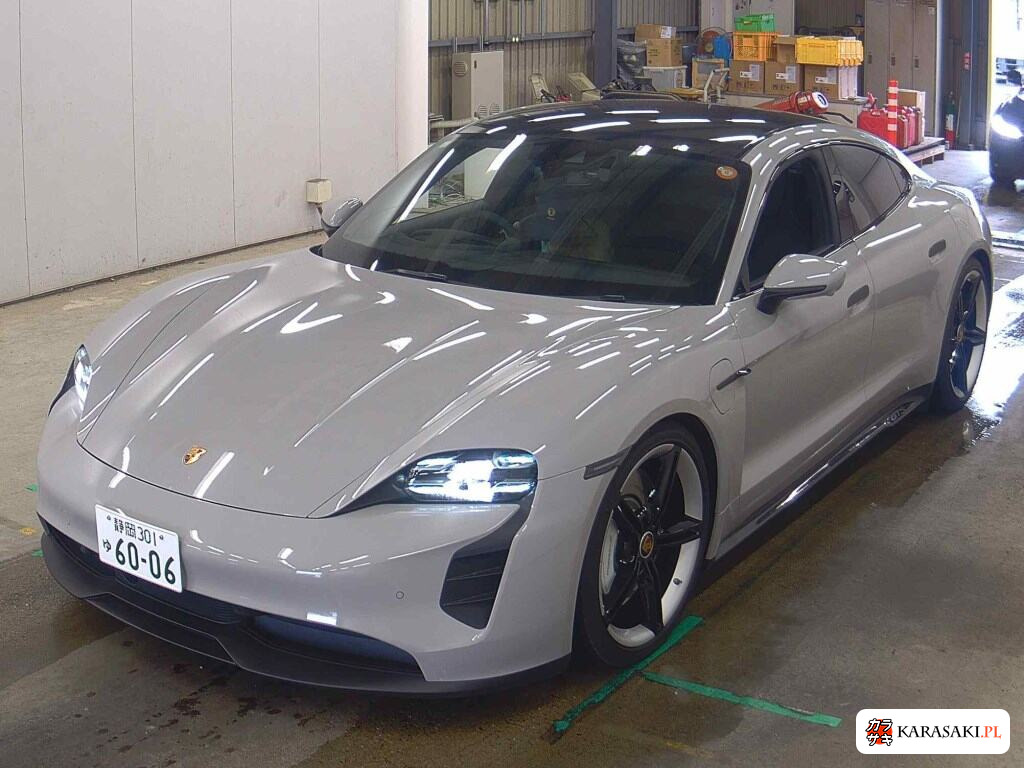 Porsche Taycan 2023 z aukcji japońskiej