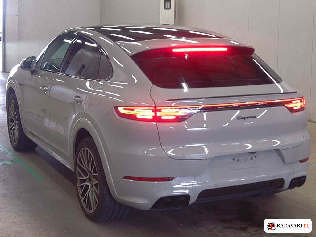 Porsche Cayenne Coupe 2023 z aukcji japońskiej
