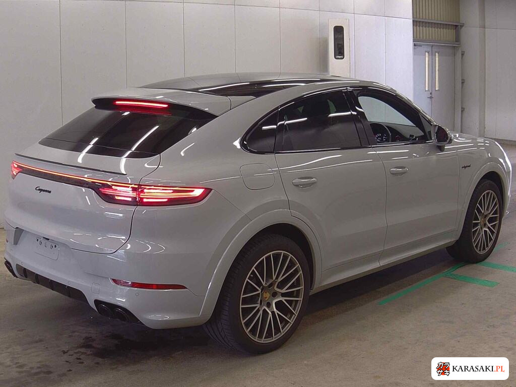 Porsche Cayenne Coupe 2023 z aukcji japońskiej