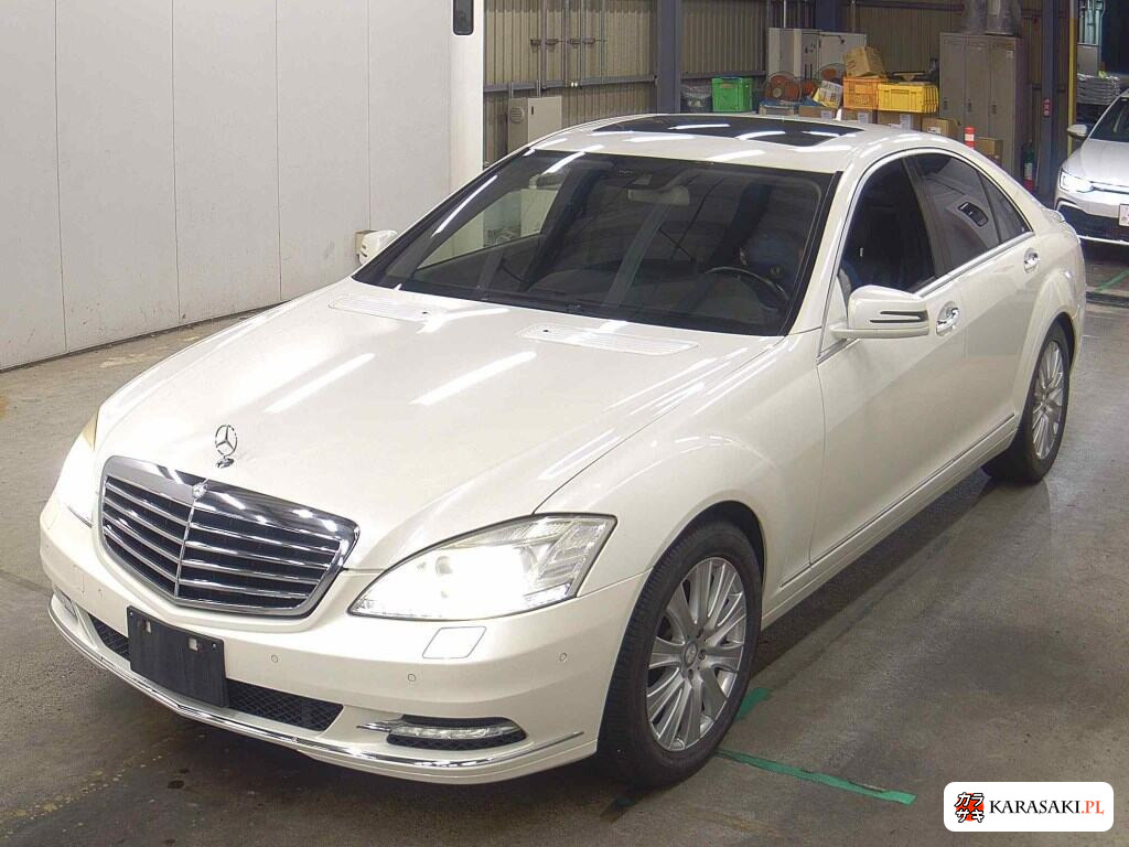 2009 Mercedes-Benz S-Class 4D S550 3