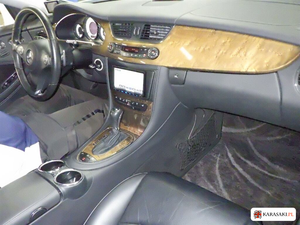 Mercedes-Benz CLS-Class 2009 z aukcji japońskiej