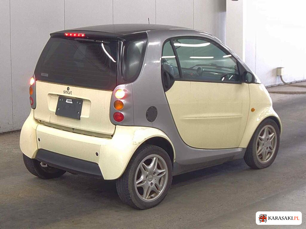 MCC Smart Coupe 2001 z aukcji japońskiej