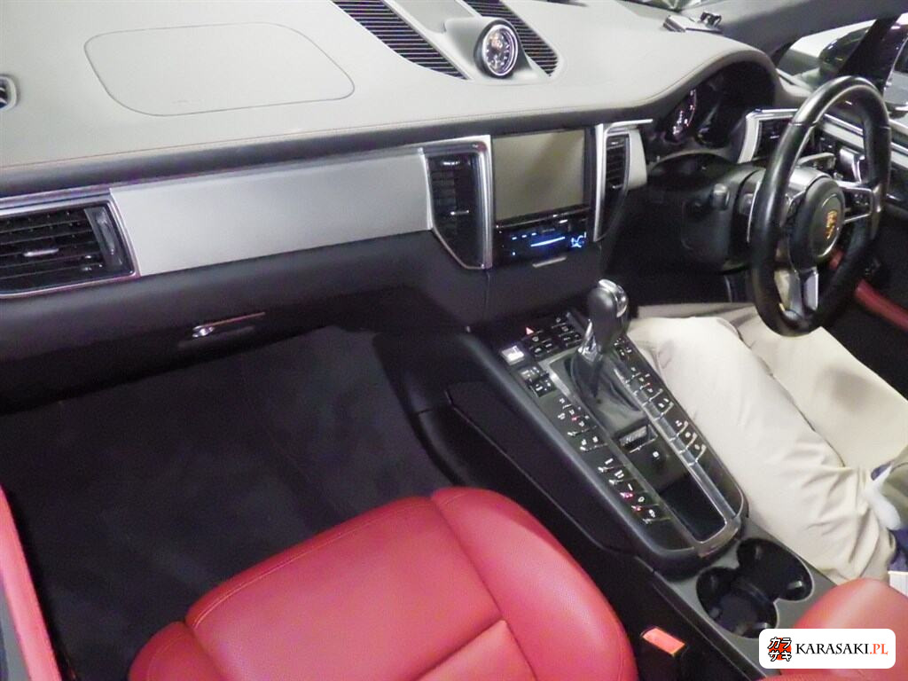 2015 Porsche Macan 4WD 5